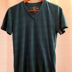 Bdg V-Neck Slim Fit Tee